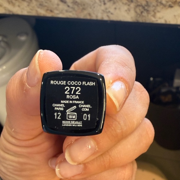 CHANEL Rouge Coco Flash Lipstick - Rosa - Picture 3 of 6